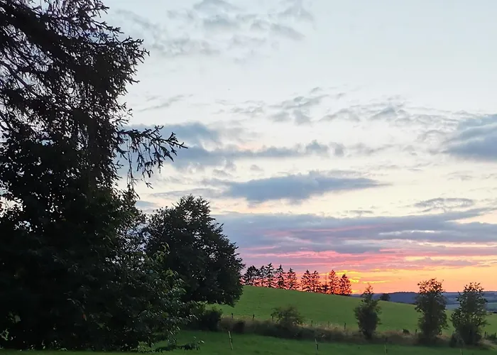 Auwer Hills - On Dr Schuer