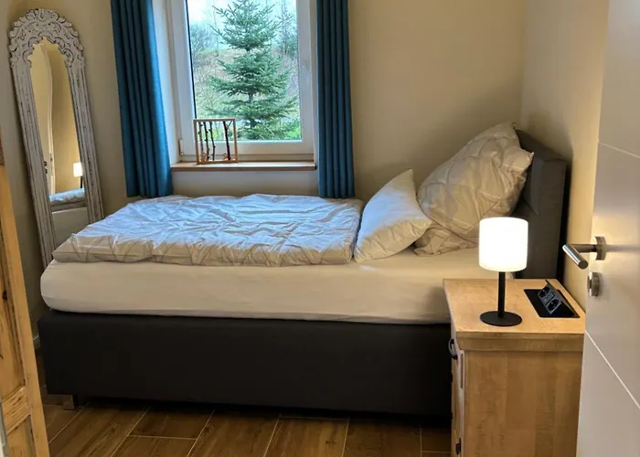 Auwer Hills - On Dr Schuer * Auw bei Prum